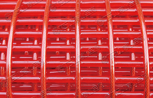 篩分設(shè)備選用聚氨酯篩網(wǎng)，高耐磨、壽命長