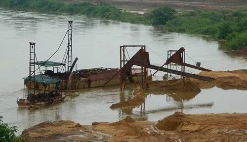 杜絕非法采砂，機(jī)制砂生產(chǎn)才是長(zhǎng)久之道！