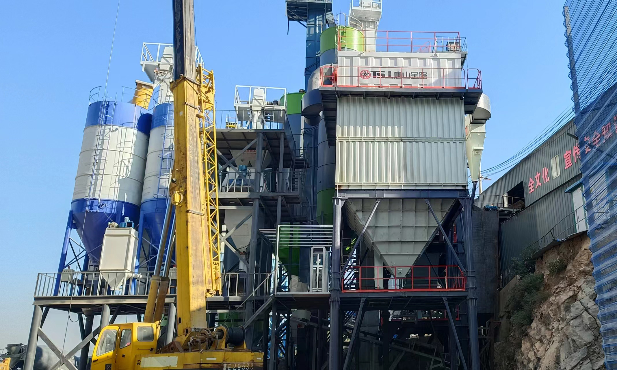 砂石企業(yè)向高質(zhì)量發(fā)展轉(zhuǎn)型，制砂樓向綠色智能化發(fā)展升級